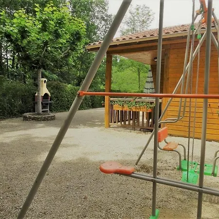 Les Pyracantas - Lesgitesdeshautsdevialot En Perigord