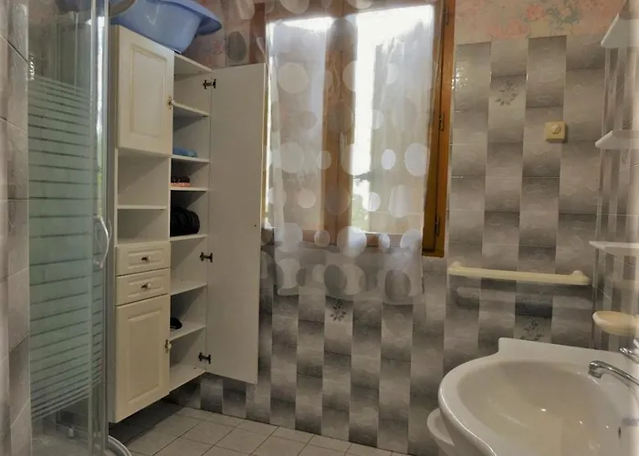 Les Pyracantas - Lesgitesdeshautsdevialot En Perigord Chalet