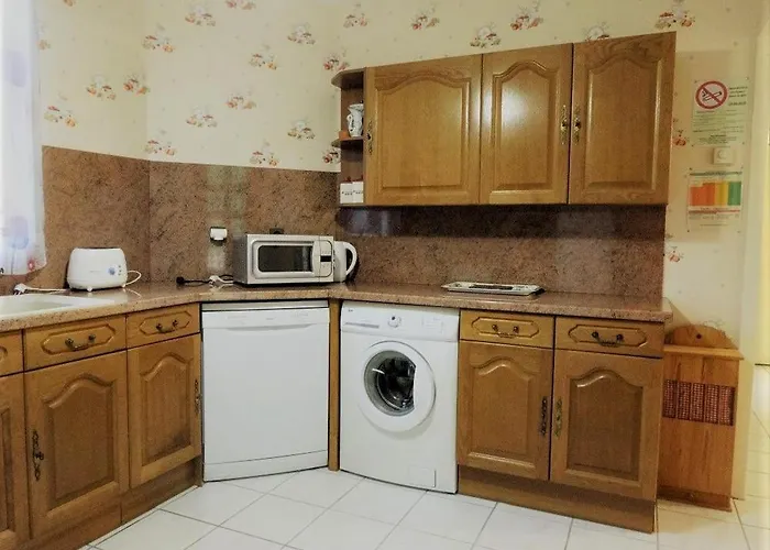 Chalet Les Pyracantas - Lesgitesdeshautsdevialot En Perigord *