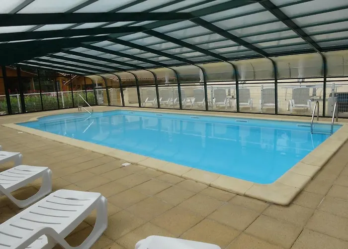 Les Pyracantas - Lesgitesdeshautsdevialot En Perigord Chalet