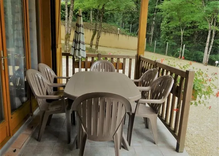 Chalet Les Pyracantas - Lesgitesdeshautsdevialot En Perigord