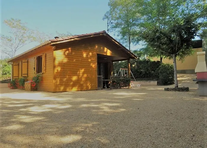 Chalet Les Pyracantas - Lesgitesdeshautsdevialot En Perigord *